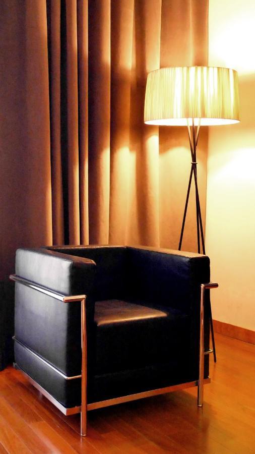 725 Continental Hotel Буенос Айрес Екстериор снимка A floor lamp