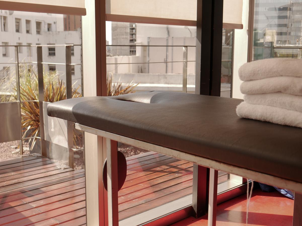 725 Continental Hotel Буенос Айрес Екстериор снимка A table with a laminate tabletop